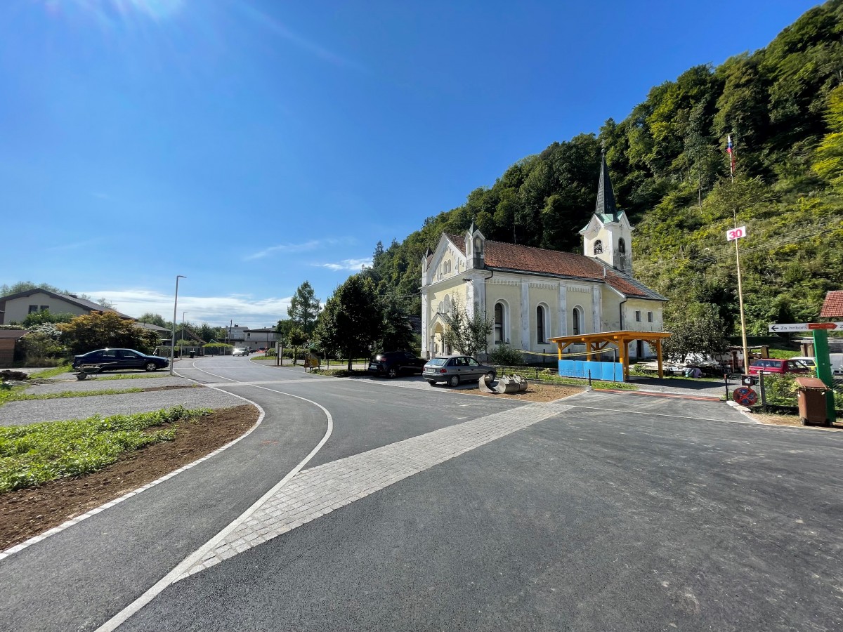 Ureditev starega vaškega jedra ob cerkvi svetega Florijana