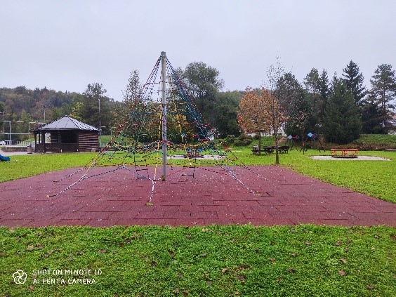 Nova otroška igrala tudi v ŠRP Mlake, IOC Trzin in T-3 med bloki